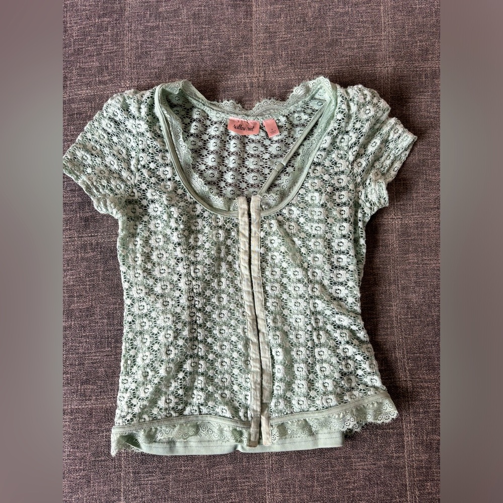 Willow + Root mint top
